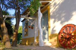 Xtrallusion offers characteristic Bed and Breakfast, B&B, Guest House, Hotel, Albergo and Country Lodge accommodation in Italy. Plus independent self-guided Walking, Adventure, Activity, Skiing and Paragliding Holiday itineraries on the Italian Rivieras, in the Italian Lakes, in the Italian Alps and in some of the most beautiful corners of Italy.